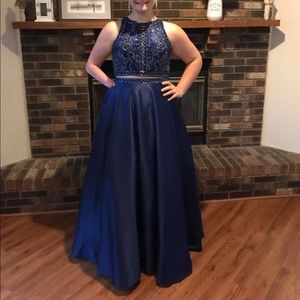 navy prom dress! size 12, fits more like a 14